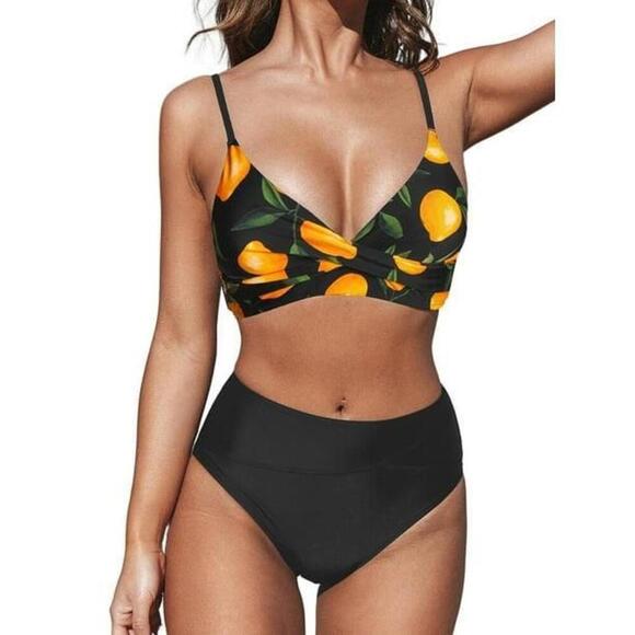 NWT Cupshe  Two Piece Swimsuit High Waisted - Size Medium - Picture 1 of 3